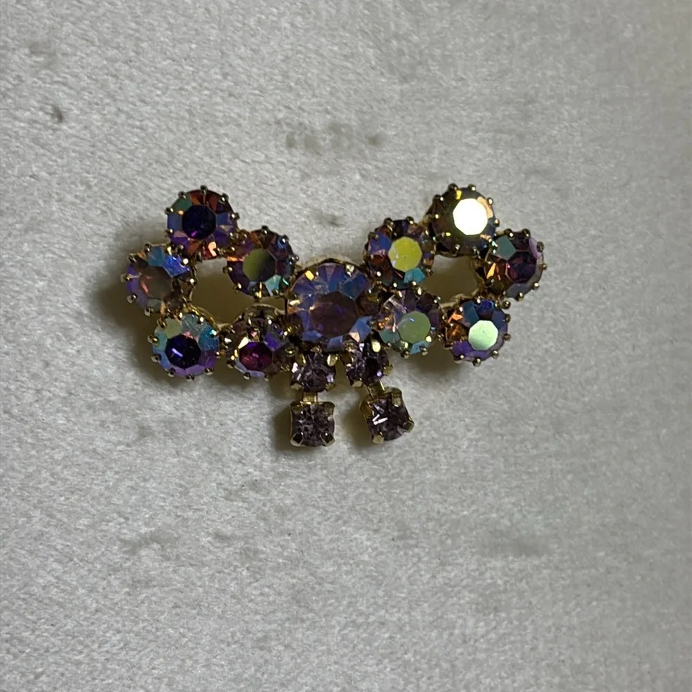 Vintage Aurora Borealis Bow Colorful Brooch Pin Gold Tone